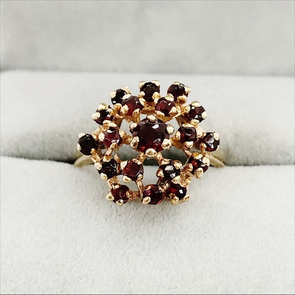 14k Yellow Gold Garnet mid century crown ring sz 6 - Picture 7 of 9